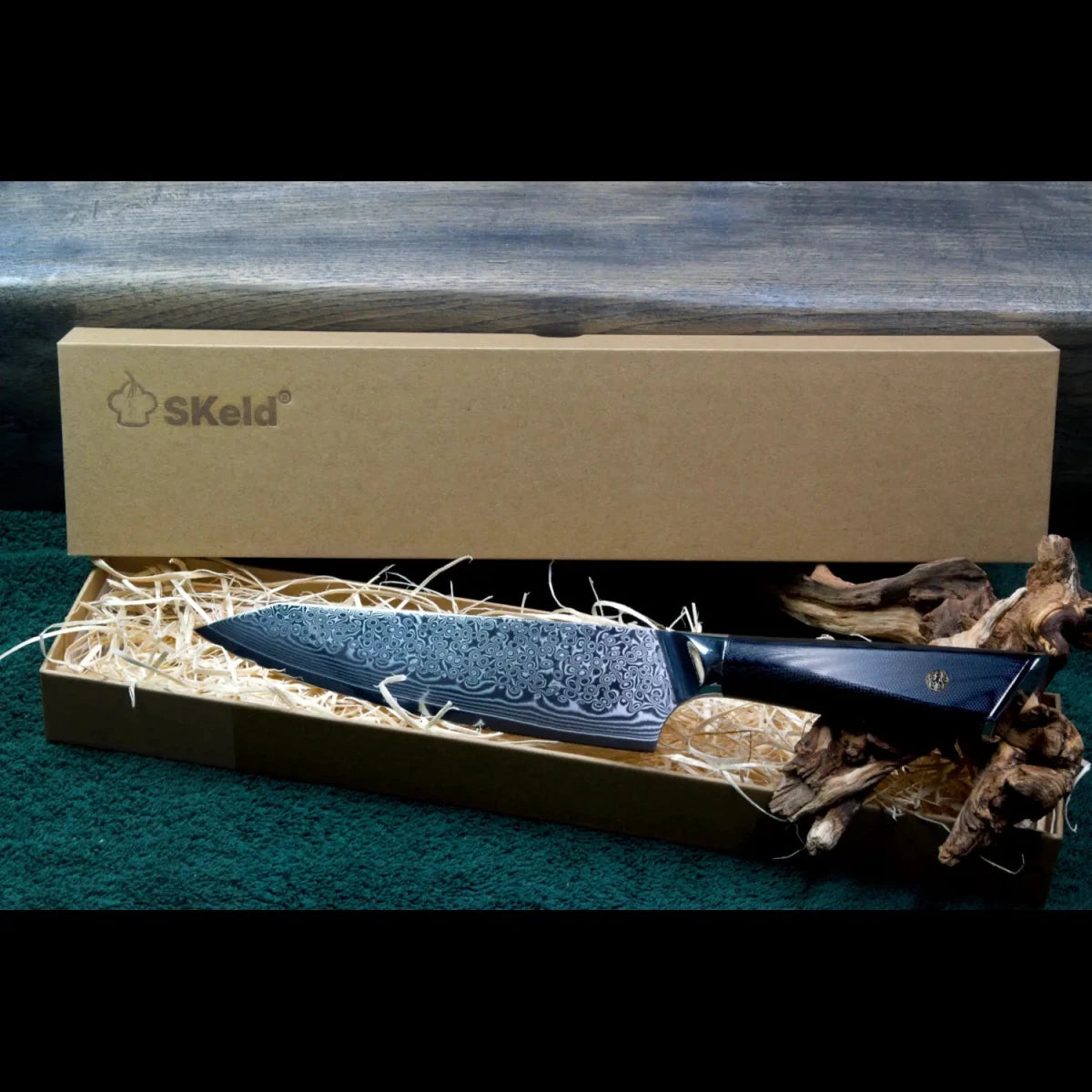 SKeld® Geschenkbox mit Holzwolle-Polsterung und Damastmesser mit Klingenschutz