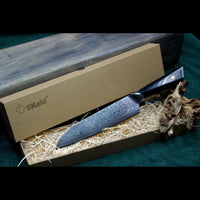 SKeld® Geschenkbox mit Holzwolle-Polsterung undSantokumesser mit schwarzem G10-Griff