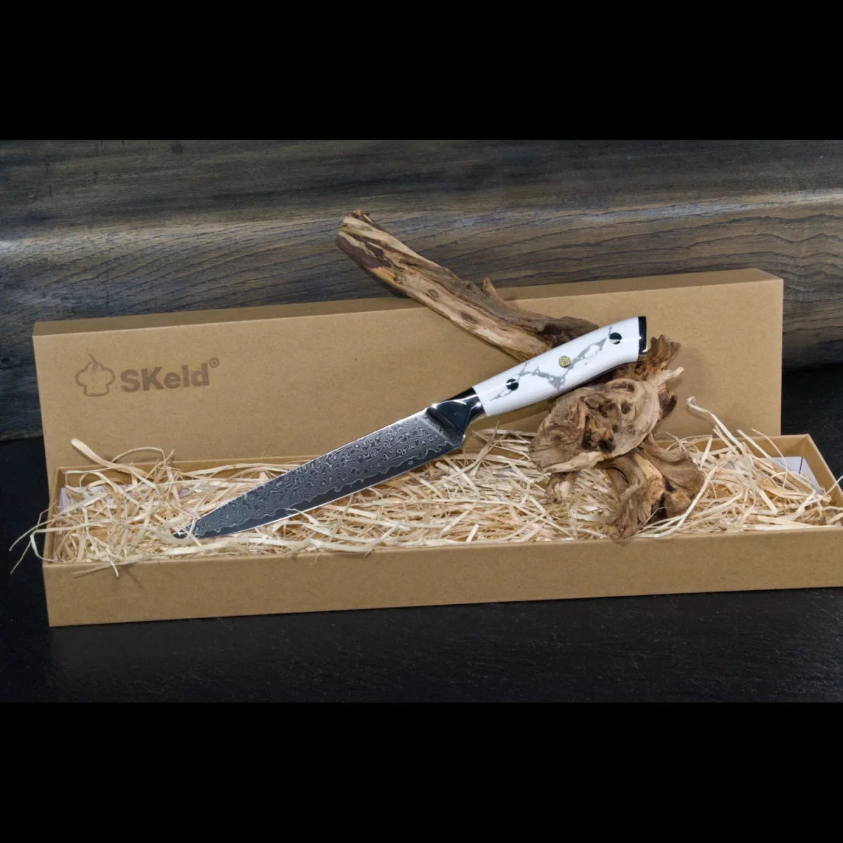 Damast Allzweckmesser mit weißem Howlith Mineralgriff in SKeld Geschenkbox mit Holzwolle
